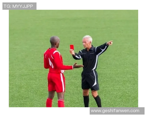 足球明星突遭意外事件引发球迷广泛关注和担忧